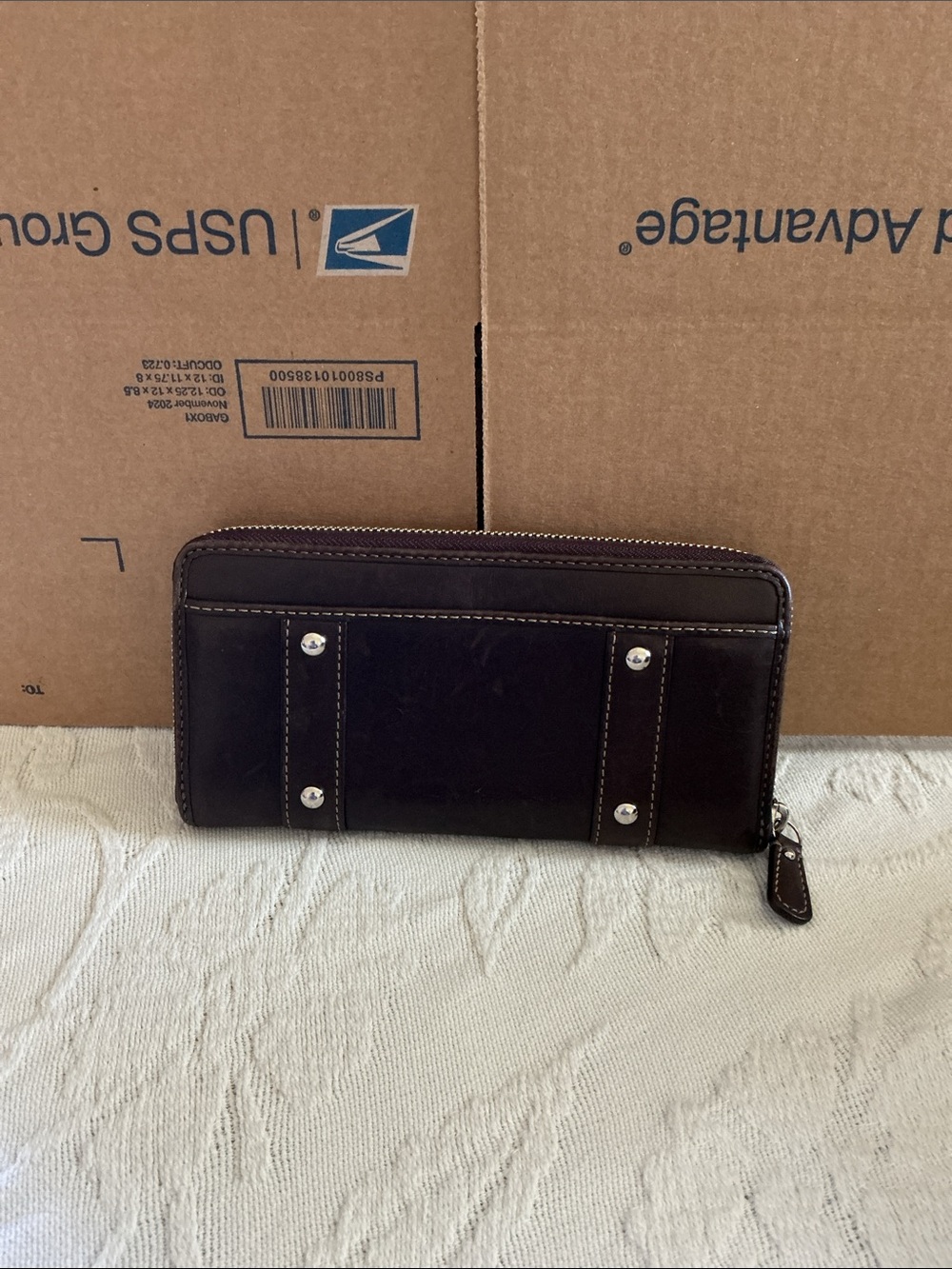 Coach shoulder bag with matching wallet, dark brown and dust bag. - Picture 8 of 12